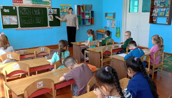Рисование в подготовительной группе. Рисование в подготовительной группе.