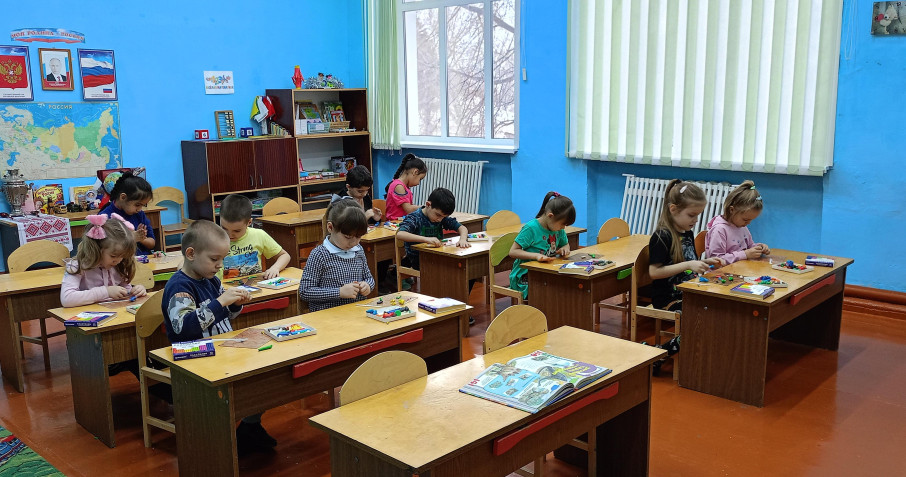 "Страна динозавров" - лепка в подготовительной группе "Страна динозавров" - лепка в подготовительной группе.