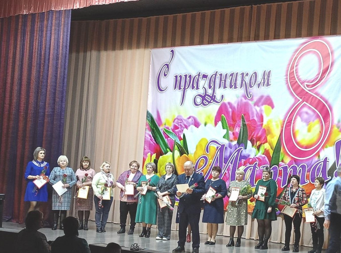 Праздничный концерт в РДК. Праздничный концерт в РДК.