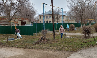 Участие в весеннем субботнике. Участие в весеннем субботнике.