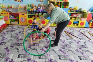 День космонавтики в разновозрастной группе от 1,6 до 3 лет. День космонавтики в разновозрастной группе от 1,6 до 3 лет.