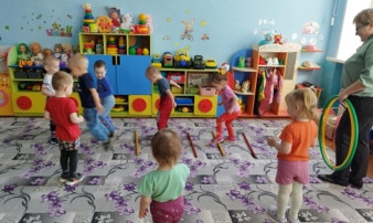 День космонавтики в разновозрастной группе от 1,6 до 3 лет. День космонавтики в разновозрастной группе от 1,6 до 3 лет.