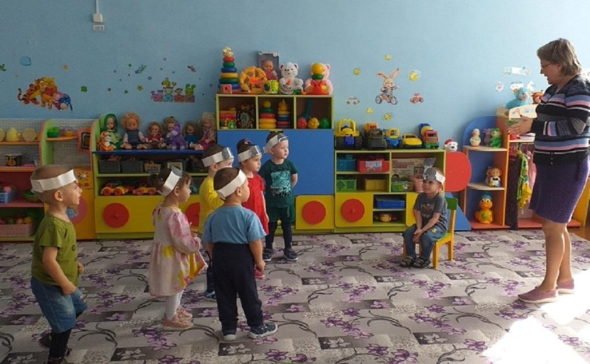 Подвижные игры в разновозрастной группе от 1,6 до 3 лет Подвижные игры в разновозрастной группе от 1,6 до 3 лет.